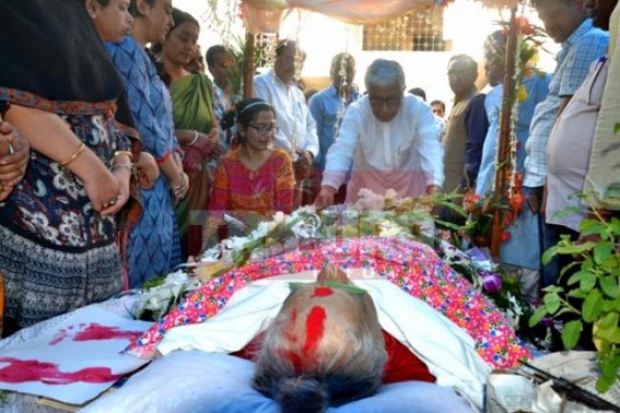 Tripura CPI-M CM pays tribute to Ex Cong CM’s wife Tripura CPI-M CM pays tribute to Ex Cong CM’s wife